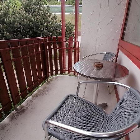 Studio 20Qm Mit Balkon Und Innenpool - 22040 施卢赫湖 外观 照片